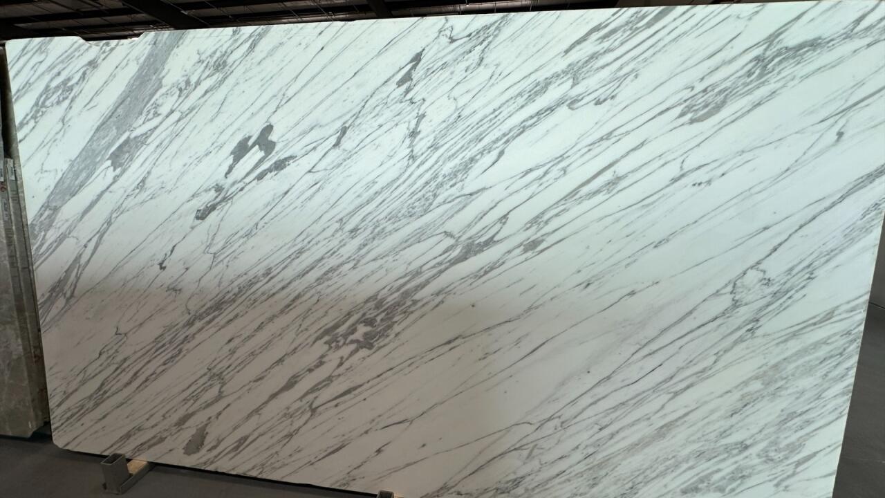Calacatta Bella Honed 2cm Marble by PACIFICA