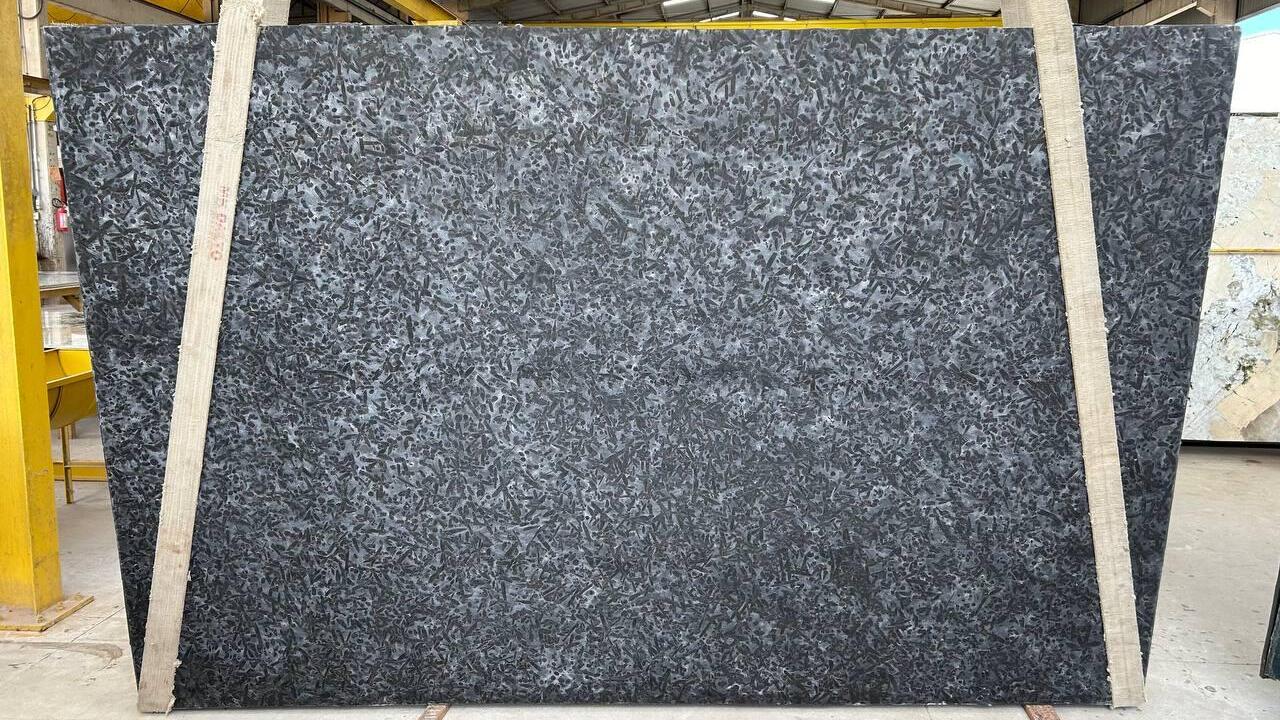 Meteorus Leather 2cm Granite by PACIFICA