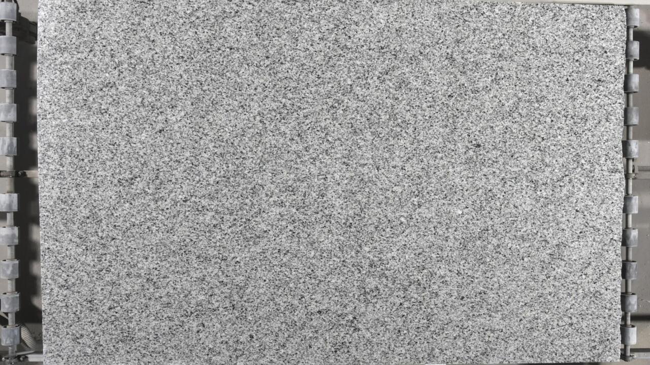 Luna Pearl 3cm Granite by PACIFICA