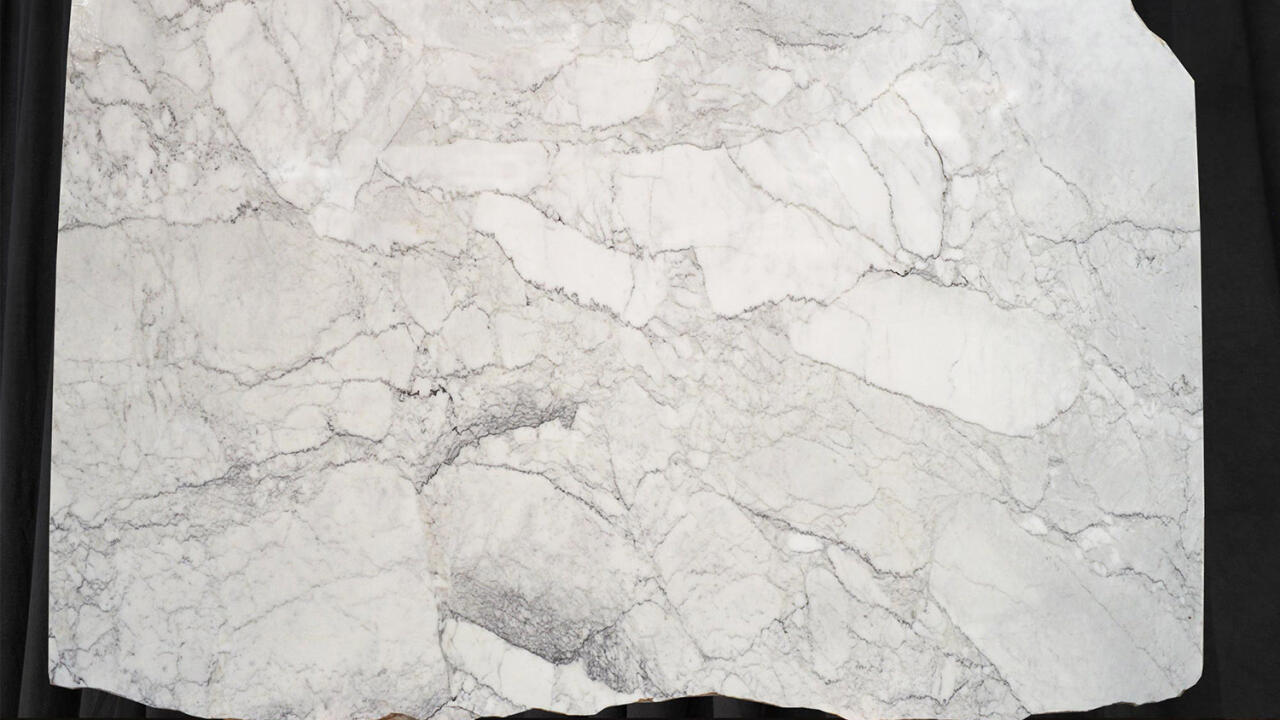 Calacatta Azerocare Polished 2cm Marble by PACIFICA