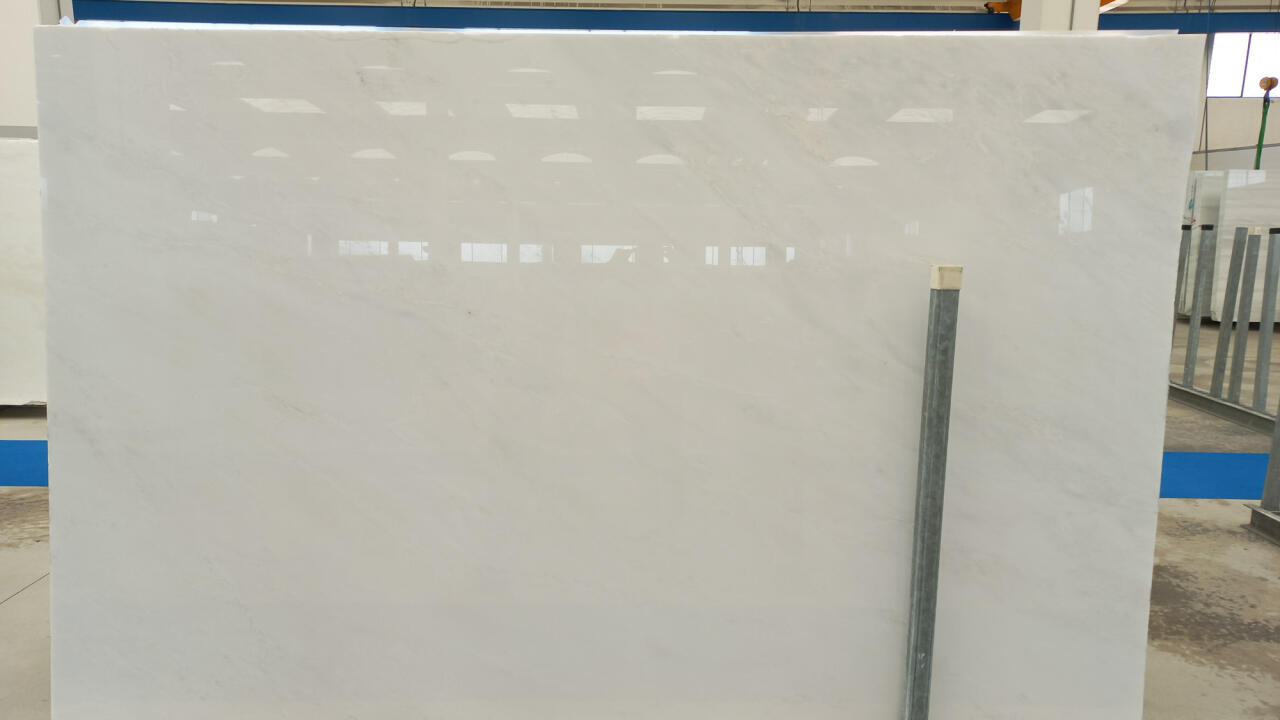 Namibian White 1st Choice 2cm Marble by PACIFICA