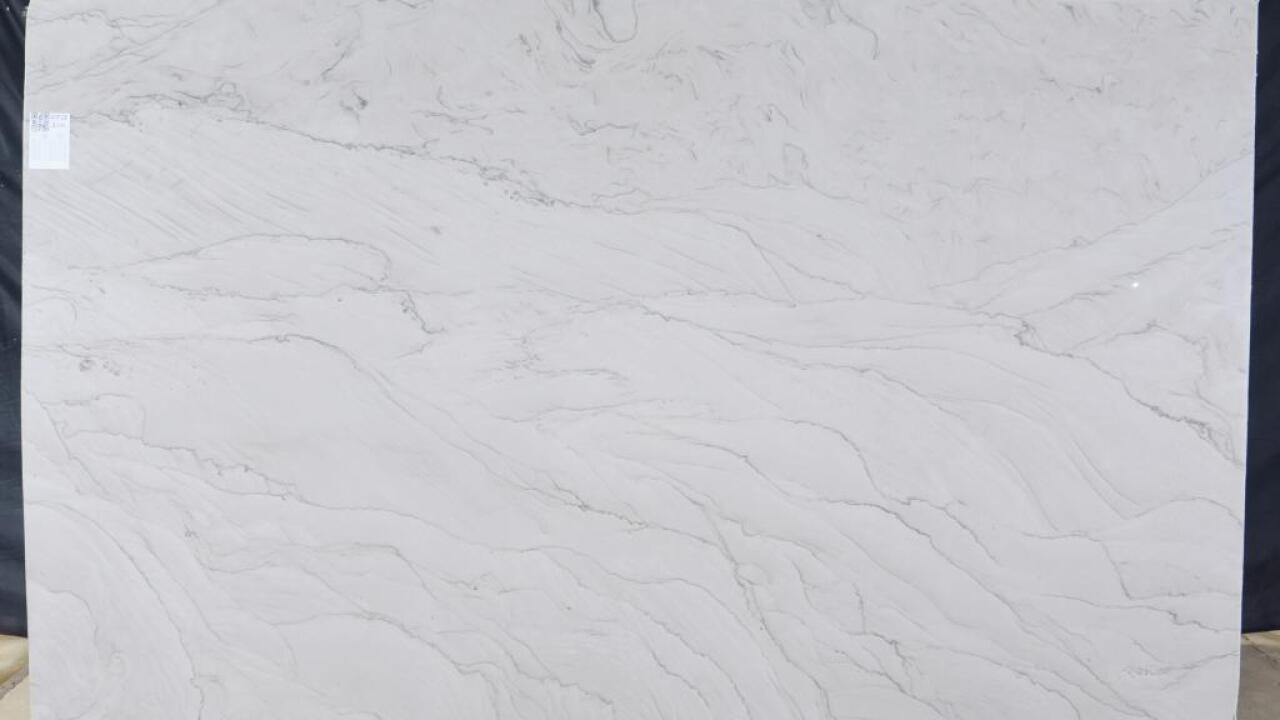 White Silk 2cm Quartzite by PACIFICA
