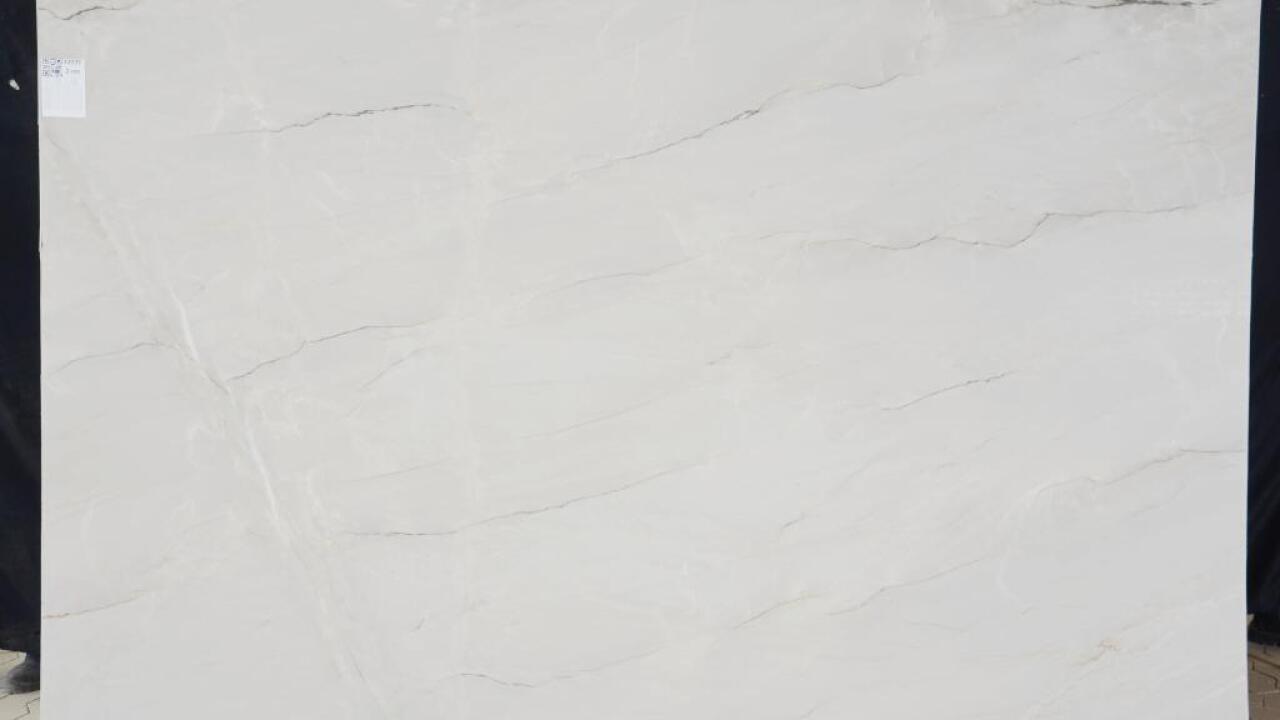 Luce Di Luna Leather Finish 2cm Quartzite by PACIFICA