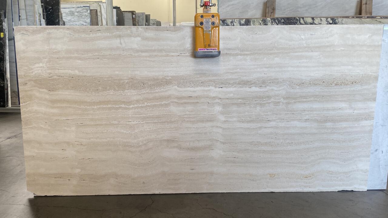 SlabRomanClassicVC/UF&H(p15) Travertine by PACIFICA