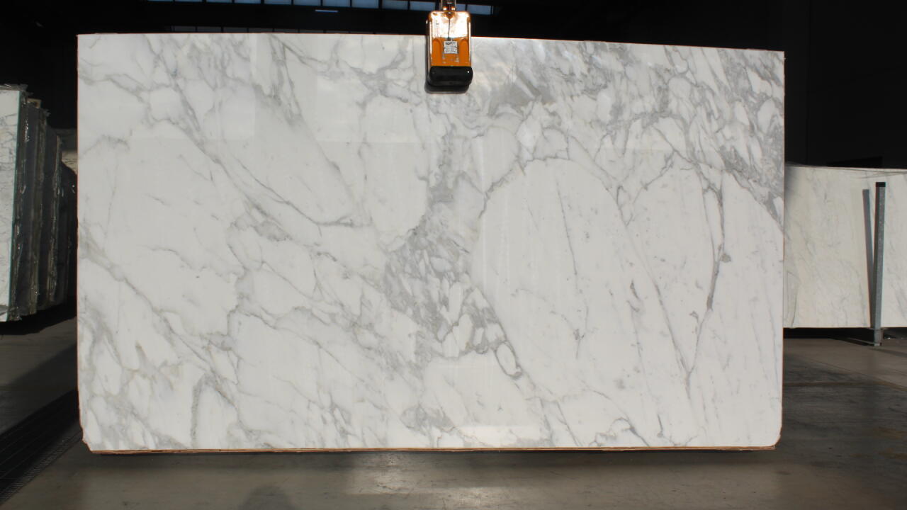 Statuario Sponda 2cm Marble by PACIFICA