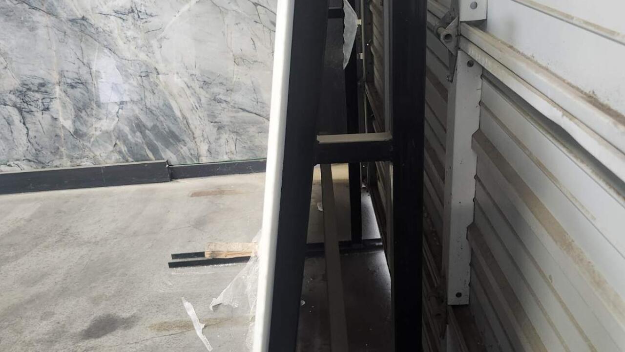 Venatino Moonface 2cm Marble by PACIFICA