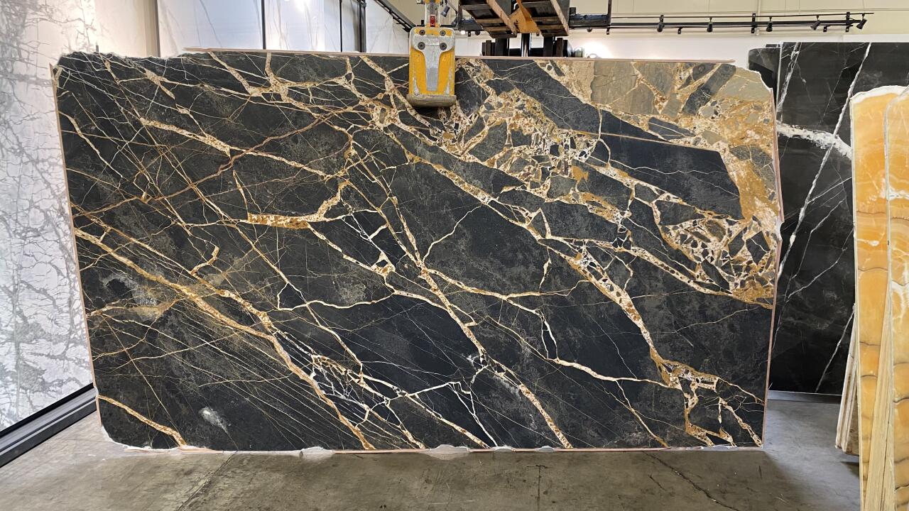 St. Laurent Honed 2cm Marble by PACIFICA