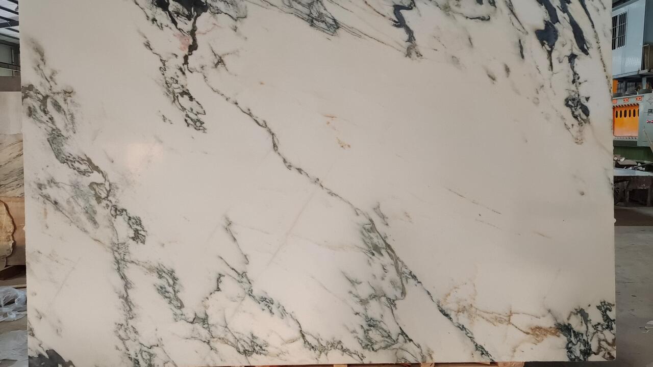 Calacatta Monet Extra Honed 2cm Marble by PACIFICA