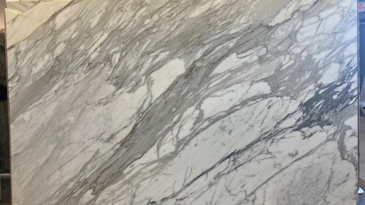 Calacatta Borghini Honed 2cm Marble by PACIFICA