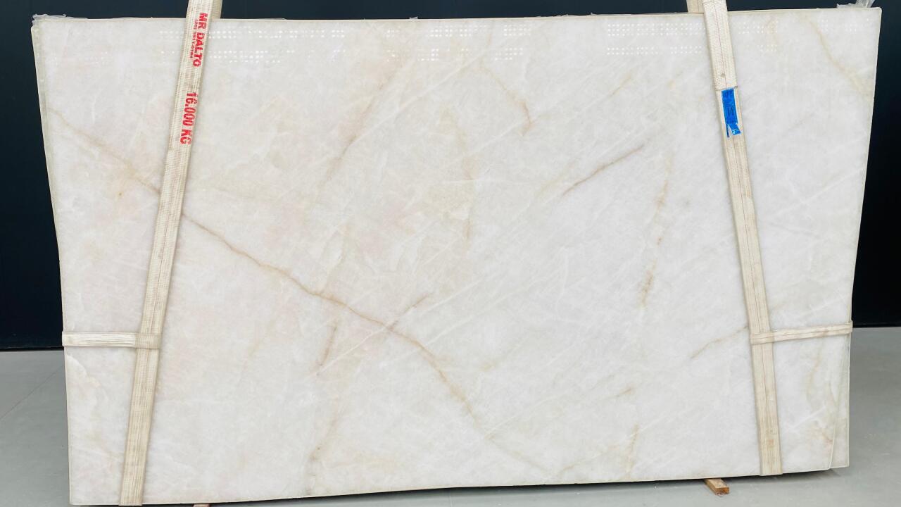 Cristallo 1st Choice 2cm Quartzite by PACIFICA