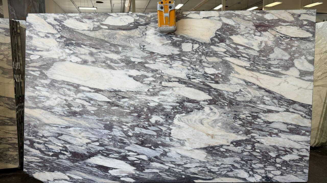 Calacatta Viola Honed 2cm Marble by PACIFICA