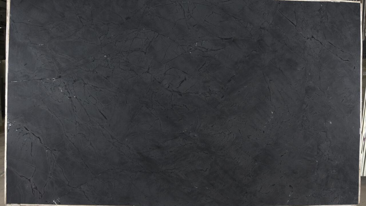 Saratoga Quartzite Leather 2cm Quartzite by PACIFICA