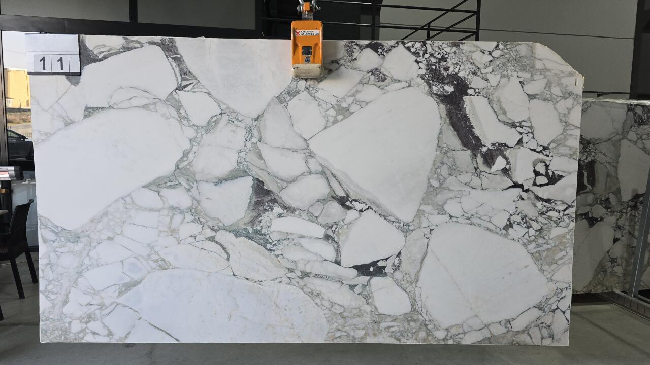 Calacatta Viola Honed 2cm Marble by PACIFICA