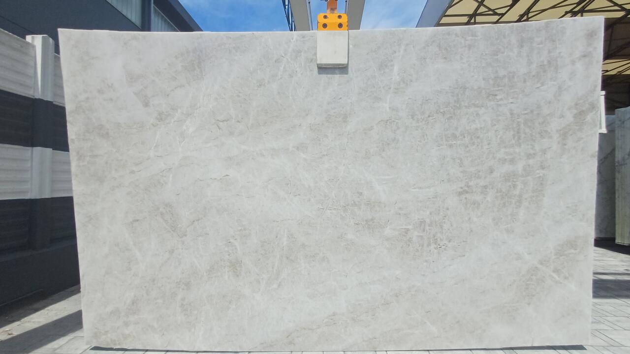 Taj Mahal Premium Leather 2cm Quartzite by PACIFICA