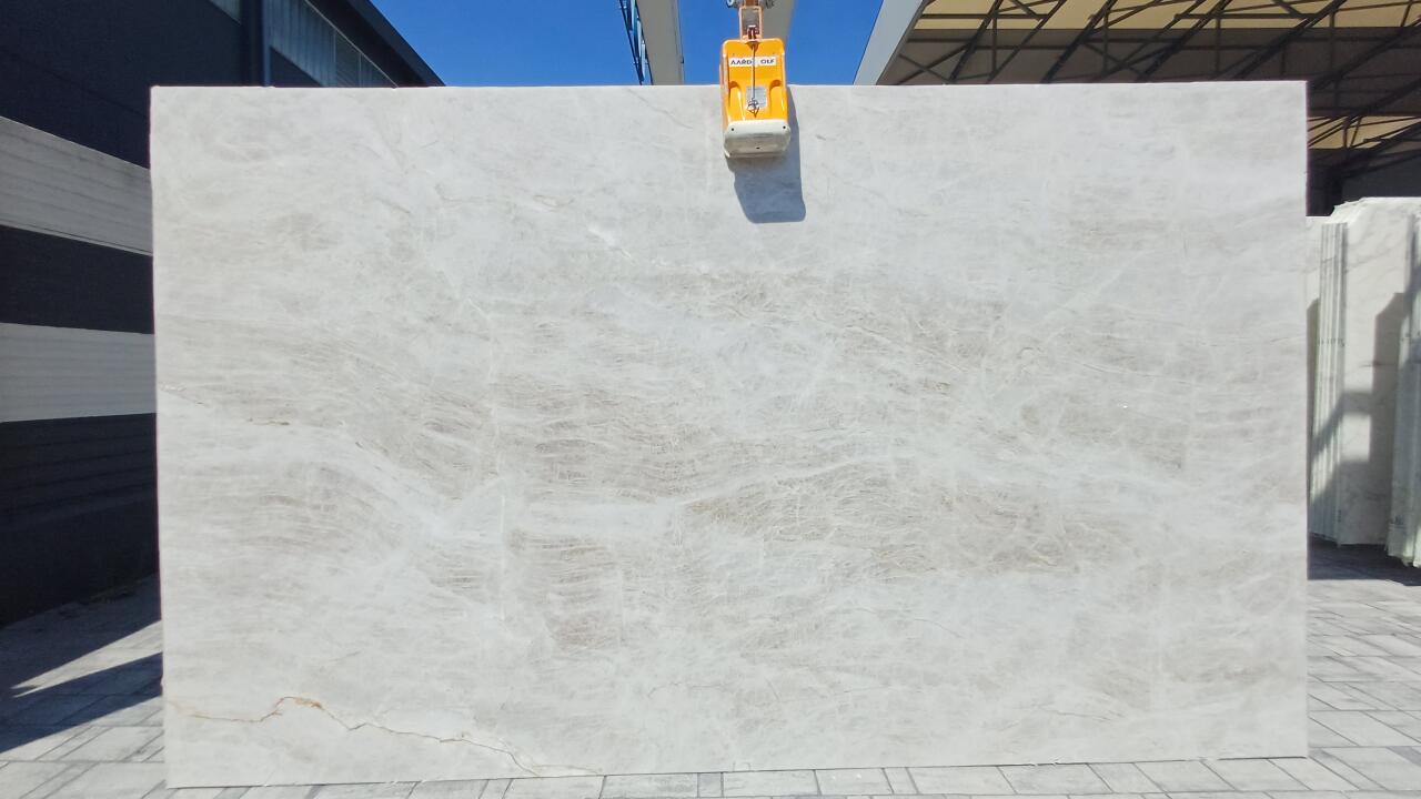 Perla Venata Leather 2cm Quartzite by PACIFICA