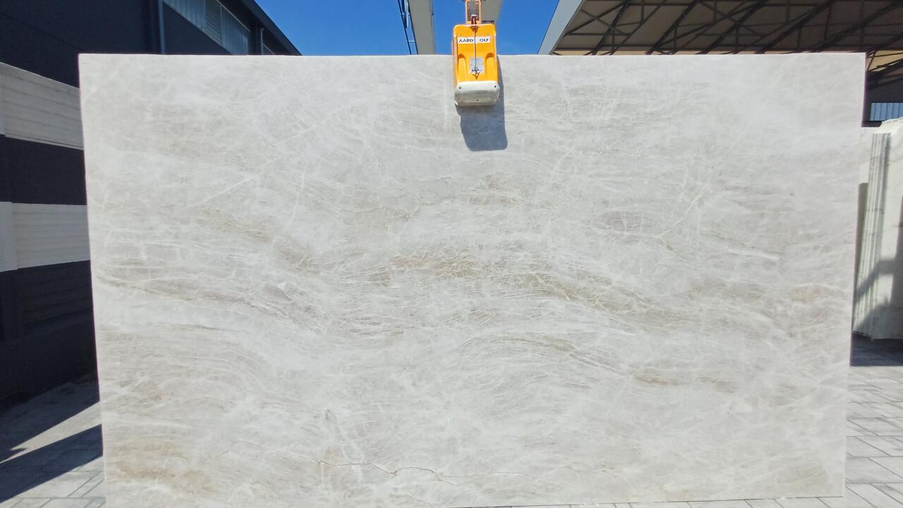 Perla Venata Leather 2cm Quartzite by PACIFICA
